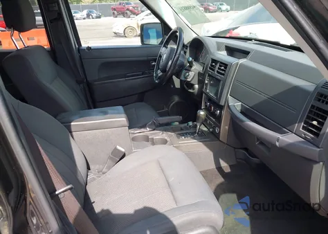 2012 Jeep Liberty Sport из США, поврежденный, VIN 1C4PJMAK8CW137899